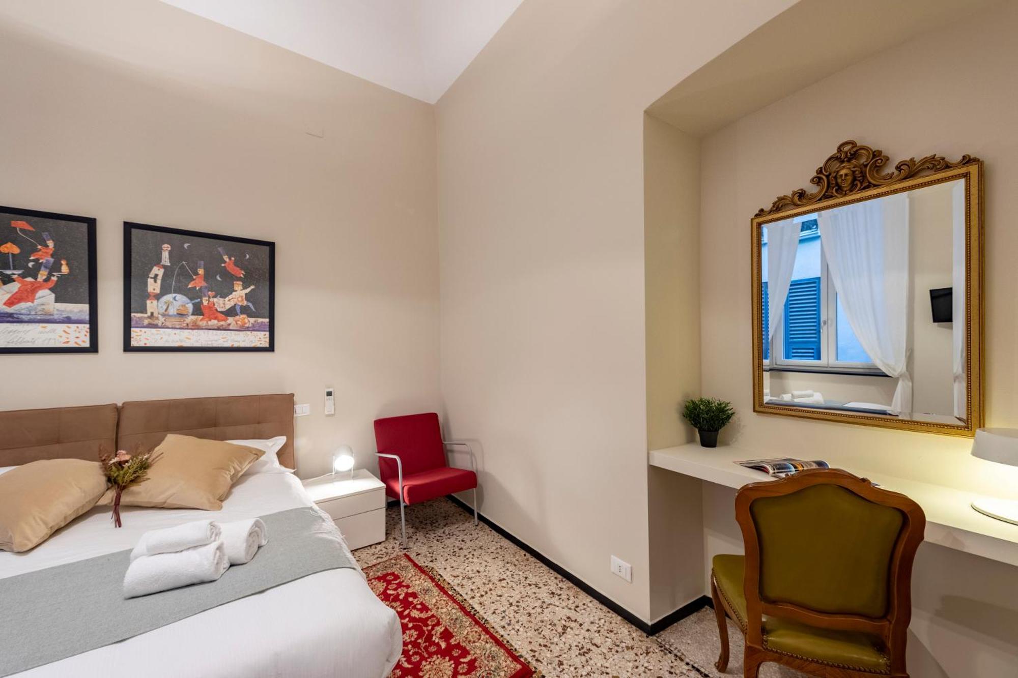 Lovely Flats In Historic Center Apartment Genua
