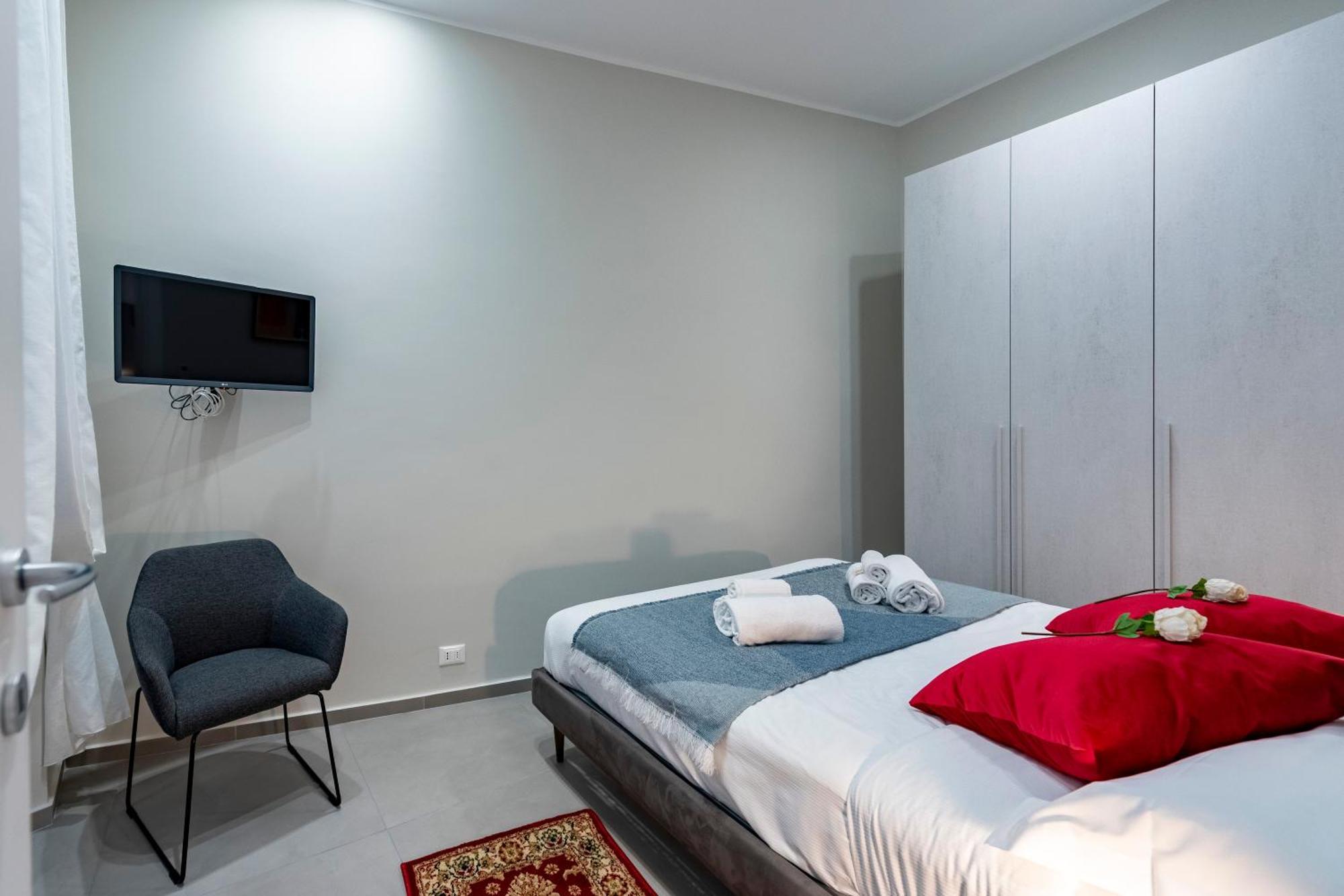 Lovely Flats In Historic Center Apartment Genua