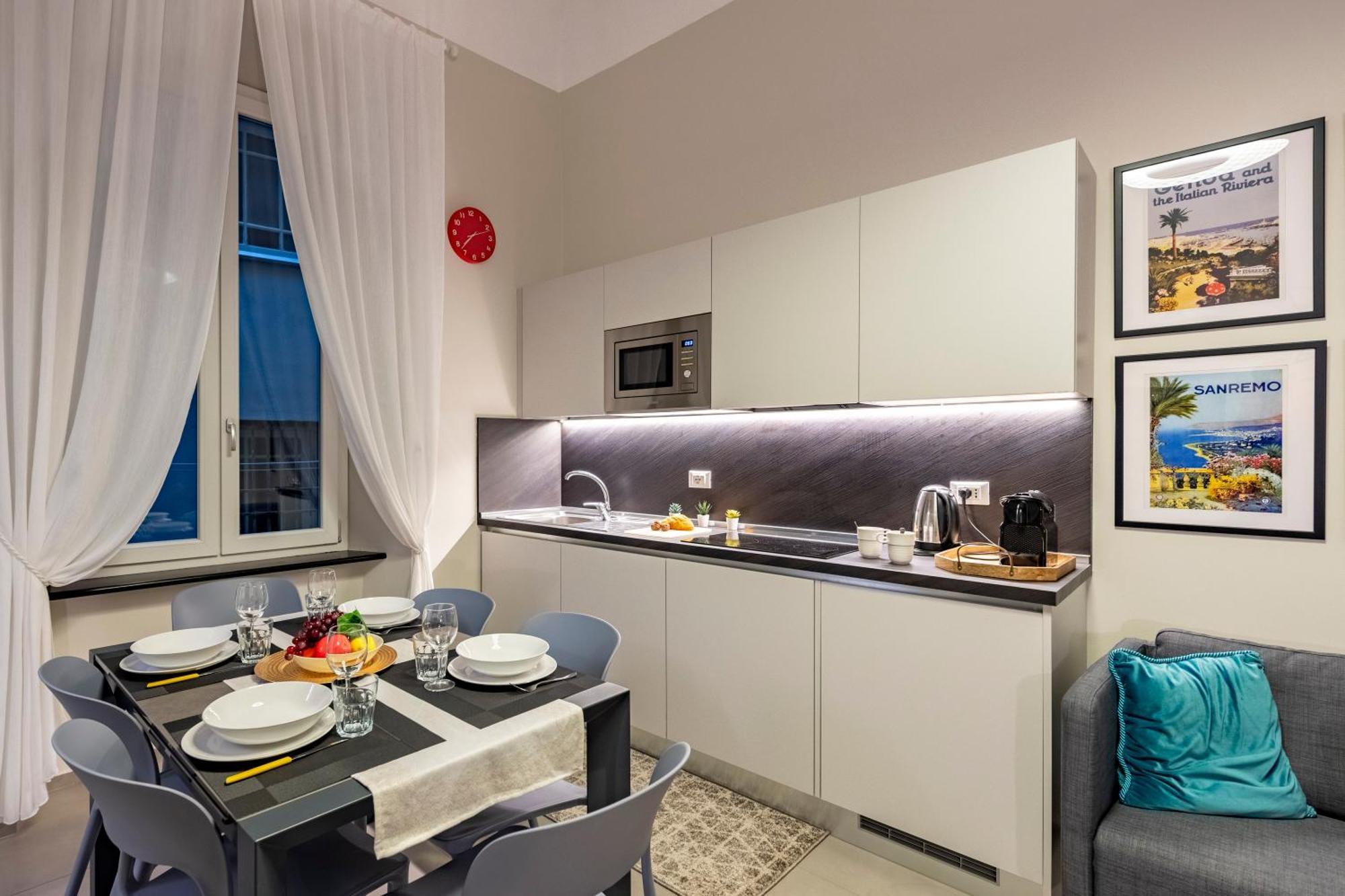 Lovely Flats In Historic Center * Genua