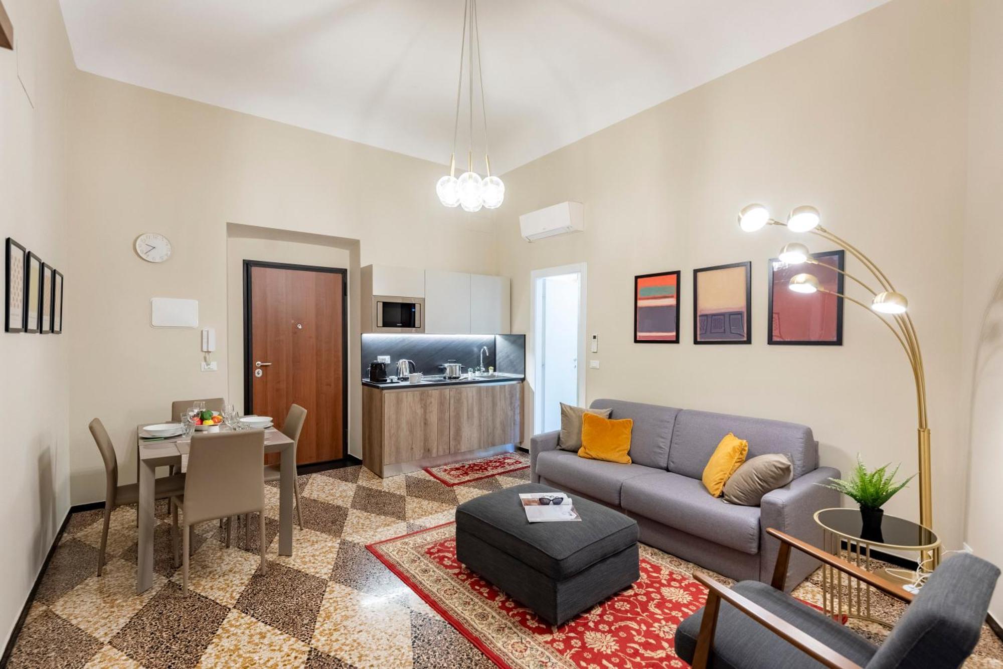 Apartment Lovely Flats In Historic Center Genua